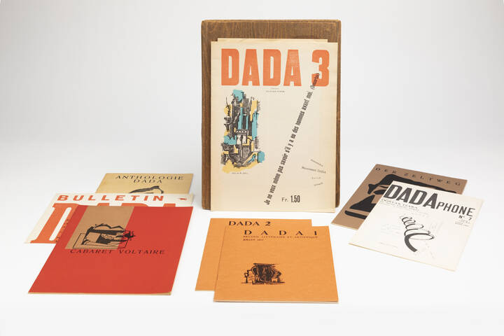 ARTURO SCHWARZ - 'Documenti e periodici Dada', 1970