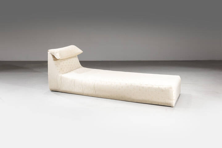 MARIO BELLINI - Day bed della serie Le Bambole