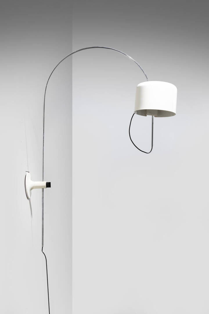 JOE COLOMBO - Lampada da parete mod. Coupè 1158