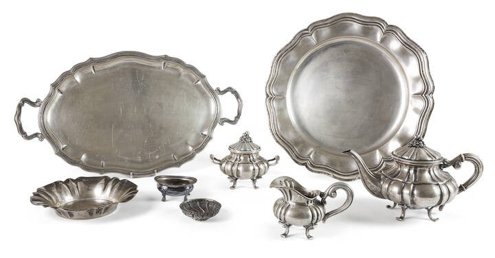 LOTTO DI OTTO OGGETTI IN ARGENTO - Lotto composto da otto oggetti in argento:<br>