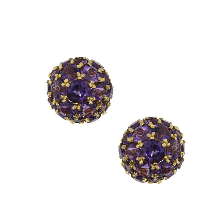COPPIA DI ORECCHINI - Coppia di orecchini in oro giallo, a lobo, a forma di sfere composte da ametiste taglio rotondo 