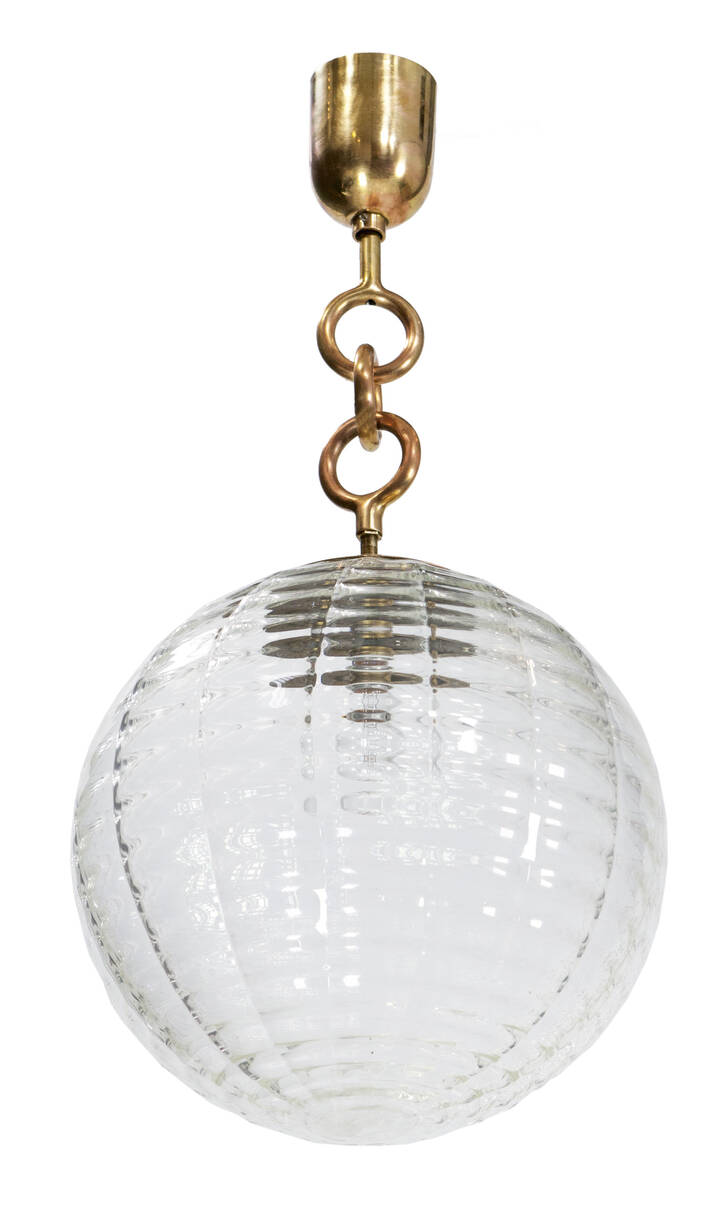 VENINI - Lampada a sospensione con montatura in ottone lucido e diffusore in vetro cordonato trasparente.