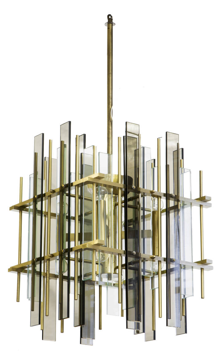 C.R. ILLUMINAZIONE - Lampada a sospensione a otto luci con struttura in ottone e elementi in vetro trasparente e fumé.