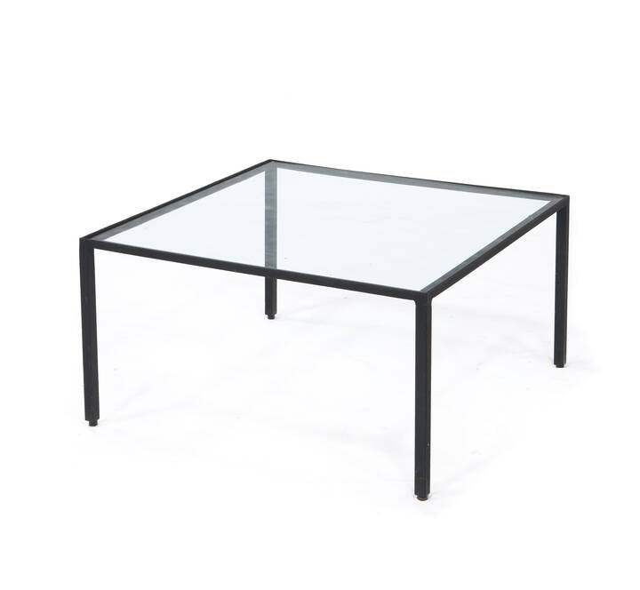 CAMPO & GRAFFI - Tavolino con struttura in ferro verniciato e piano in vetro.