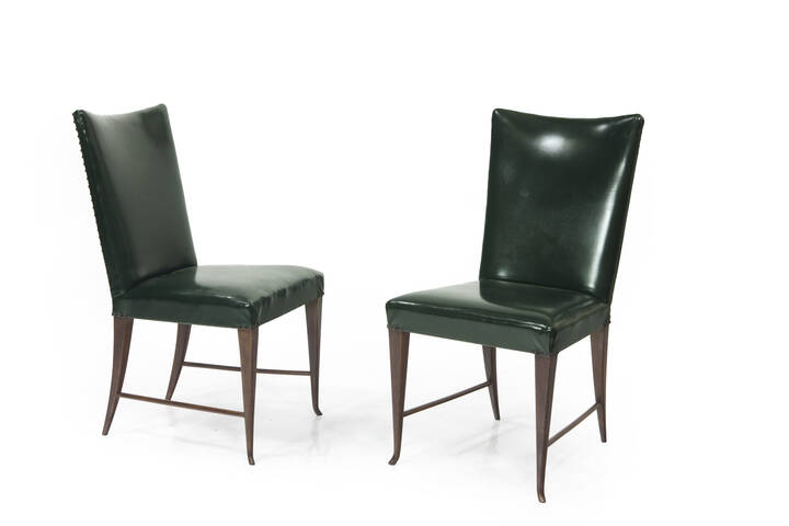 PAOLO BUFFA - Coppia di sedie in legno di faggio , imbottitura in skai.