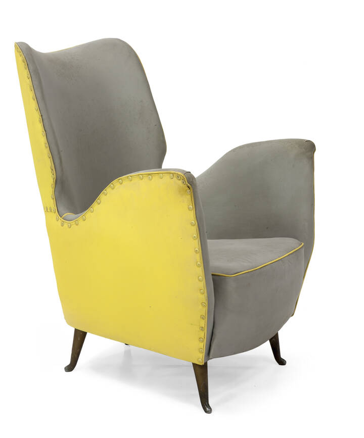 I.S.A - Poltrona con supporti in metallo ottonato e imbottitura, rivestimento bicolore in skai.