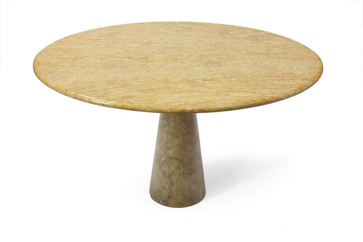 ANGELO MANGIAROTTI - Tavolo da pranzo in marmo giallo reale con base troncoconica.