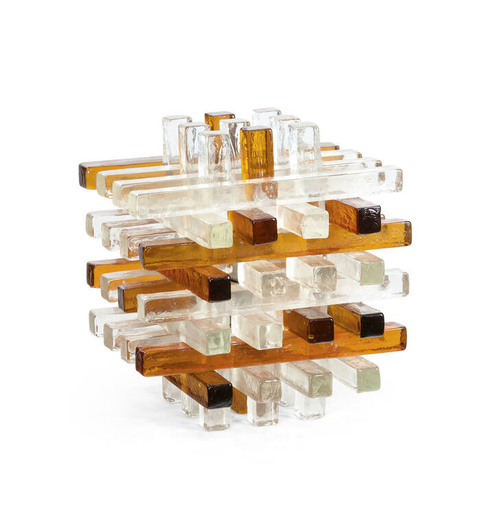 POLIARTE - Lampada da tavolo costituita da prismi in vetro massello di Murano.