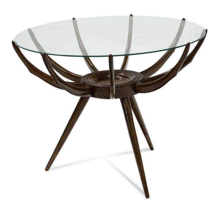 CARLO DE CARLI - Tavolino da salotto in legno con piano in cristallo molato.