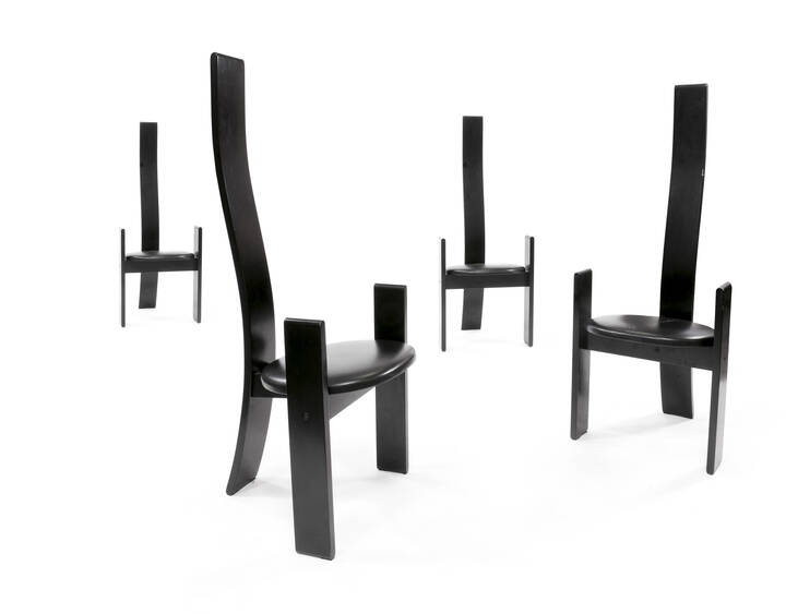 VICO MAGISTRETTI - Golem<br>Sei  sedie con struttura in faggio massiccio laccato nero, imbottitura in pelle.