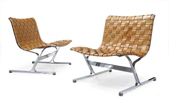 ROSS LITTELL - PLR1<br>Coppia di sedie con struttura in acciaio inox e rivestimento in cuoio intrecciato.