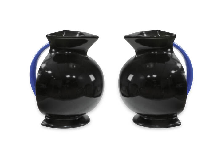MARCO ZANINI - Sophia<br>Coppia di brocche in ceramica.