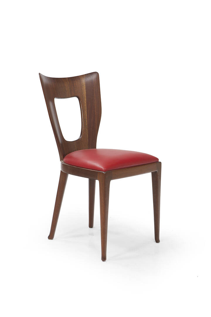 OSVALDO BORSANI - Sedia in legno con schienale sagomato e forato, imbottitura in skai.