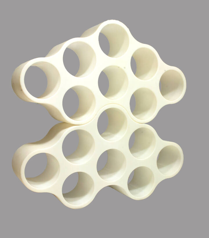 RONAN & ERWAN BOUROULLEC - Cloud<br>Coppia di librerie bifacciali in polietilene bianco con vani passanti realizzate con tecnica rotazionale.