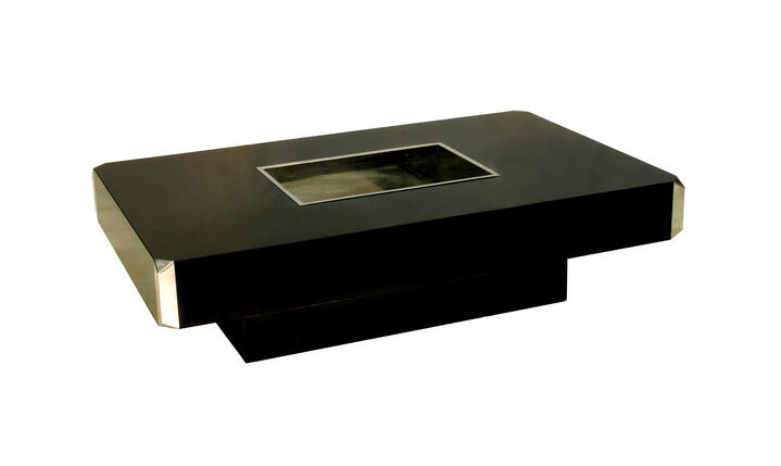 WILLY RIZZO - Alveo<br>Tavolino da salotto in legno rivestito e laccato.