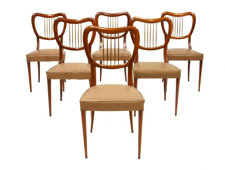 PRODUZIONE ITALIANA - Sei sedie in legno e seduta imbottita.