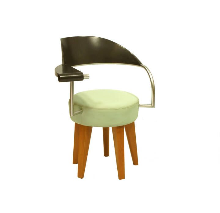 PHILIPPE STARCK - Sedia girevole con posacenere in acciaio laccato, seduta in ABS.