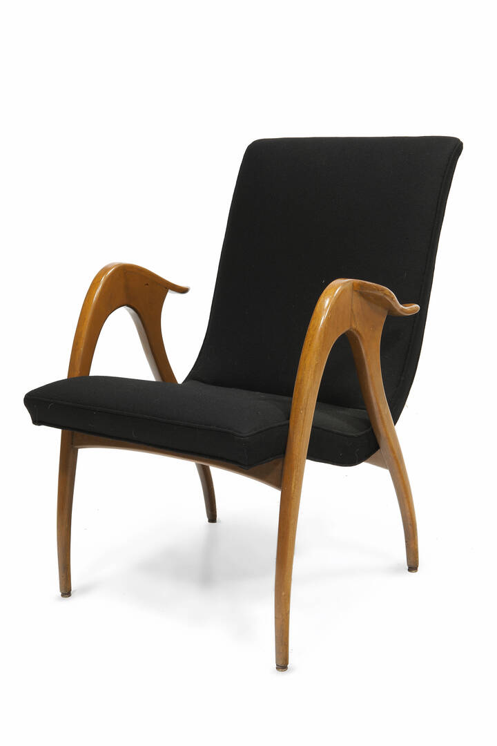 MALATESTA E MASON - Poltrona con struttura in legno e imbottitura rivestita in tessuto.