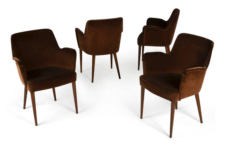 OSVALDO BORSANI - Quattro poltrone con struttura in legno e imbottitura in 