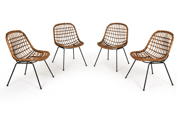 PRODUZIONE ITALIANA - Quattro sedie con struttura in tondino metallico e 