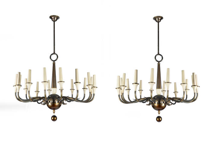 ARREDOLUCE, attribuito - Coppia di grandi lampade a sospensione in ottone