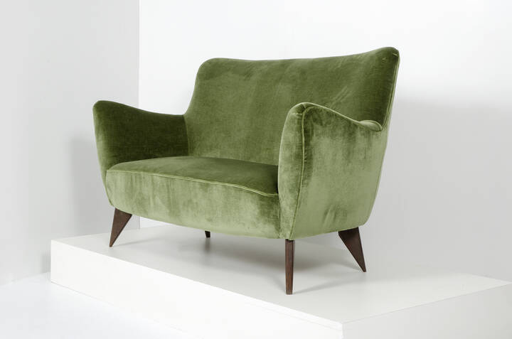 GUGLIELMO VERONESI - Divano mod. Perla<br>