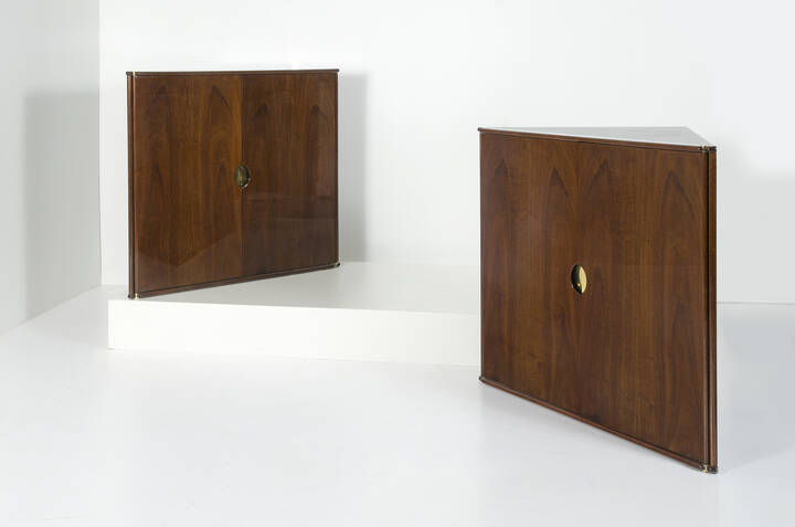 LUIGI CACCIA DOMINIONI - Coppia di angoliere mod. MB4