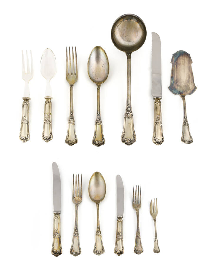 SERVIZIO DI POSATE IN ARGENTO - composto da:<br>