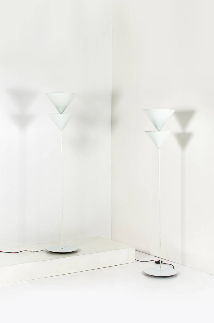 VICO MAGISTRETTI - Coppia di lampade da terra Pascal 