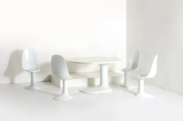 AUGUSTO BETTI - Tavolo e quattro sedie mod. Ciclope