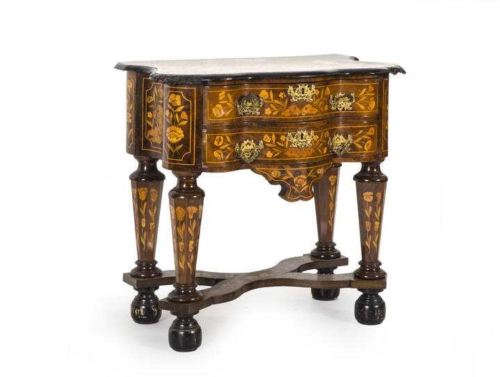 TAVOLINO OLANDESE - Tavolino olandese epoca XVIII sec, interni in legno di rovere intarsiati in legno di frutti vari