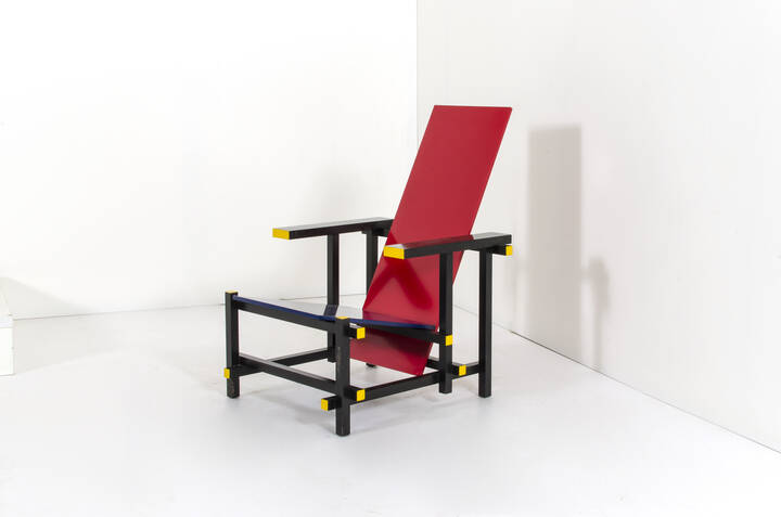 GERRIT THOMAS RIETVELD - Red/Blue chair