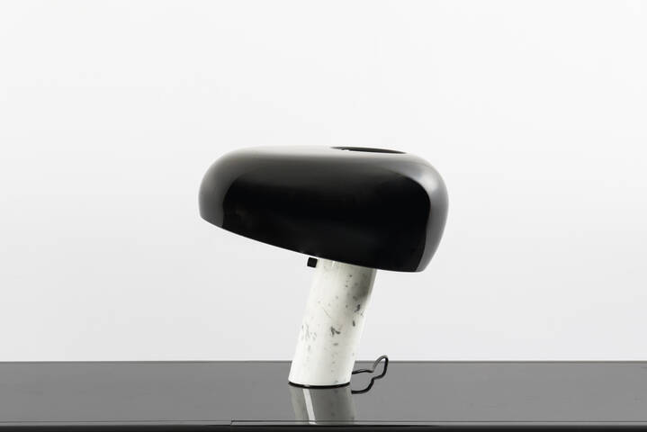 ACHILLE E PIER GIACOMO CASTIGLIONI - Lampada mod. Snoopy