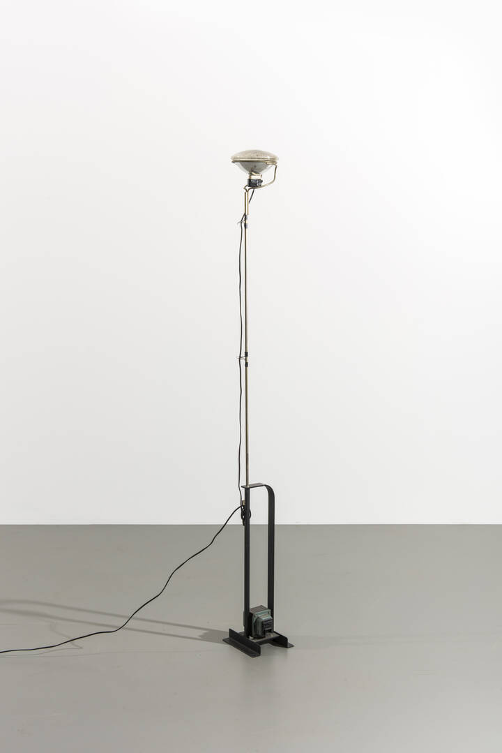 ACHILLE E PIER GIACOMO CASTIGLIONI - Lampada mod. Toio