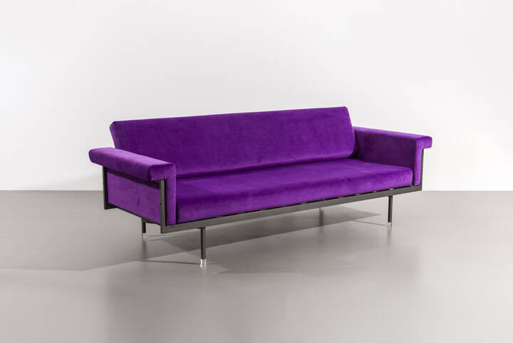 KAZUHIDE TAKAHAMA - Divano mod. Naeko