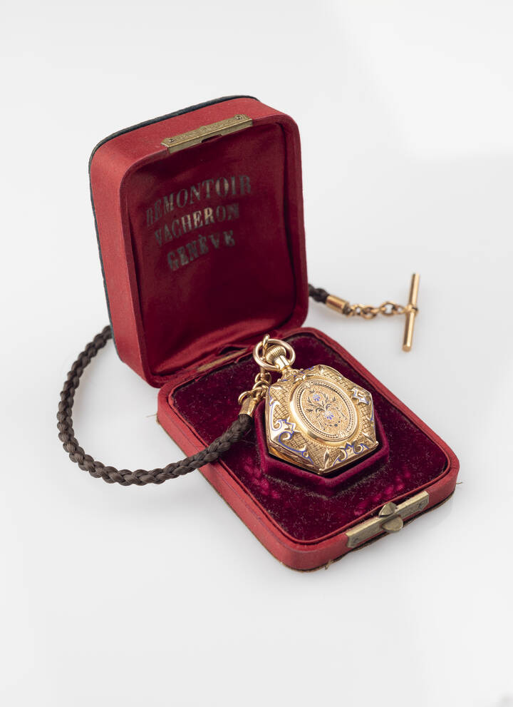 VACHERON - Orologio savonette, di forma esagonale, 1900 ca