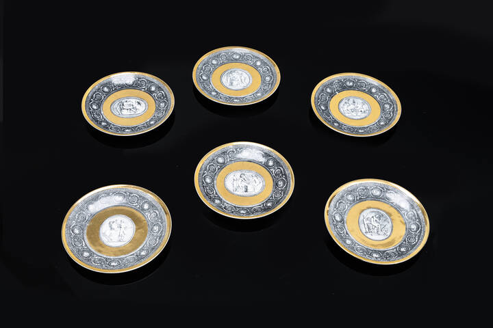 PIERO FORNASETTI - Sei piatti della serie Cammei 