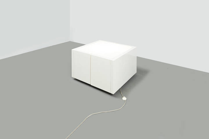 MASSIMO VIGNELLI - Tavolino mod. Saratoga