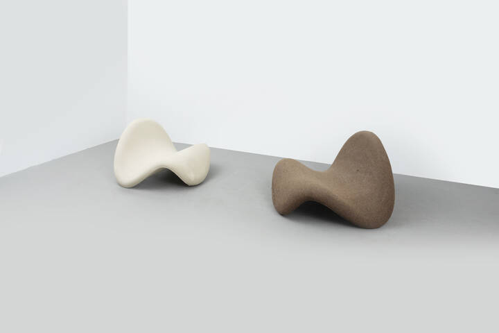 PIERRE PAULIN - Coppia di poltrone mod. 577 Tongue