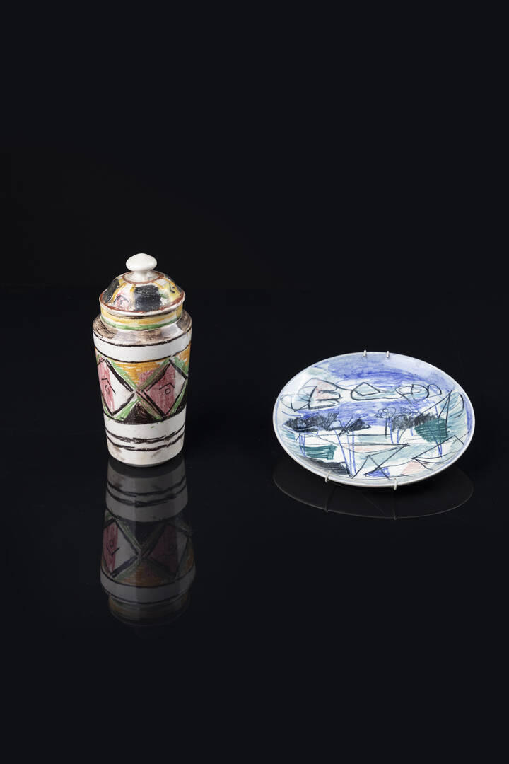 IBRAHIM KODRA - Lotto composto da:<br>- 'Paesaggio', piatto<br>- Brocca