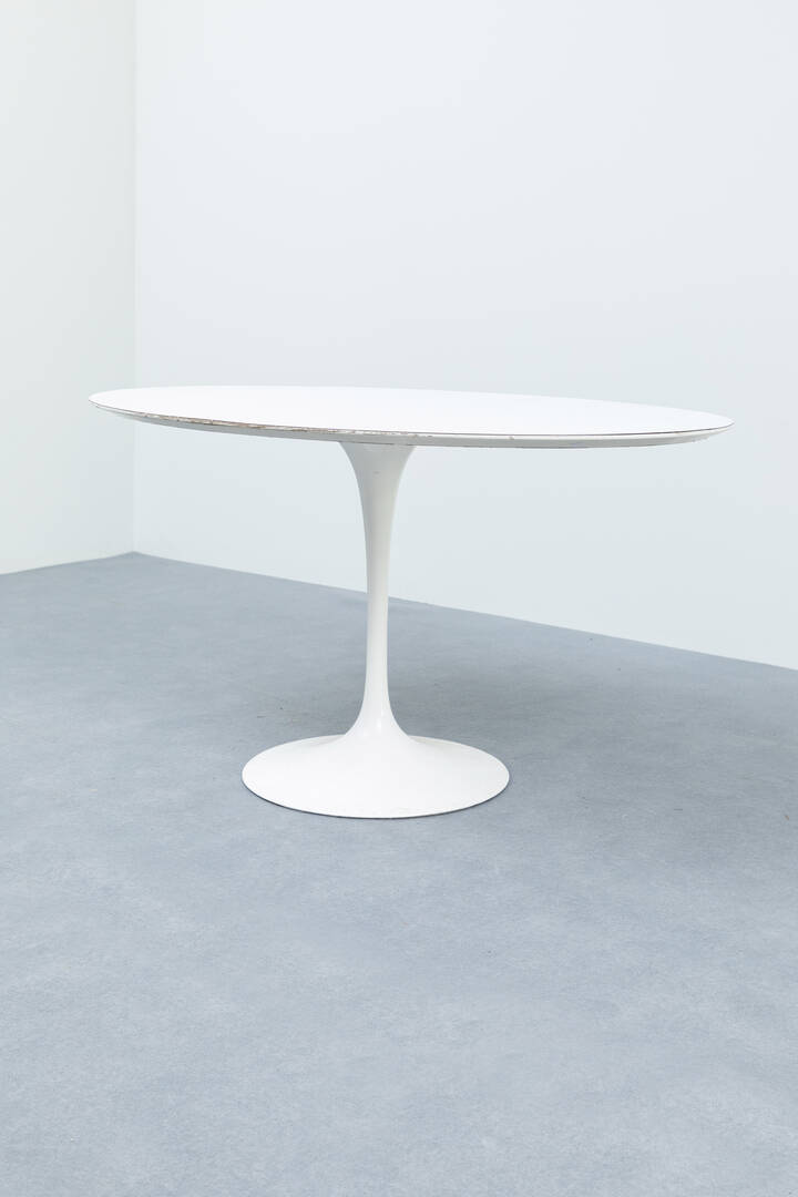 EERO SAARINEN - Tavolo mod. Tulip 