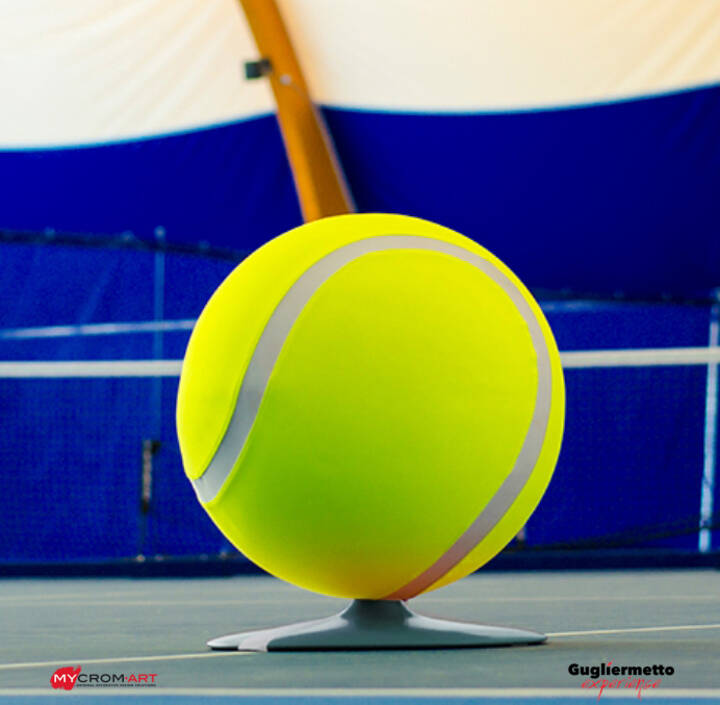 ESTETICA IN PARTNERSHIP CON G-EXPERIENCE DI DIEGO GUGLIERMETTO E MYCROM ART DI ALESSANDRO IMODA - Pallina da tennis pouf in/out , 4 ottobre 2021