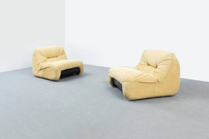 CLAUDIO VAGNONI - Coppia di poltrone mod. Malù