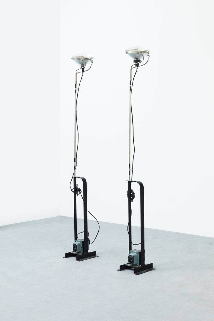 ACHILLE E PIER GIACOMO CASTIGLIONI - Coppia di lampade mod. Toio