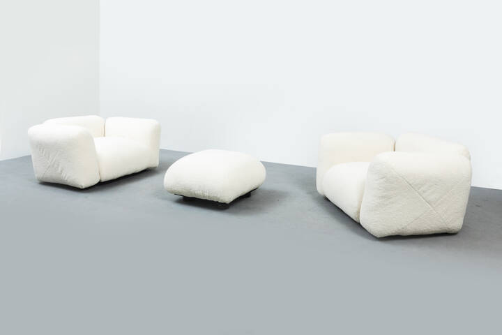 MARIO MARENCO - Due poltrone e un pouff mod. Marenco