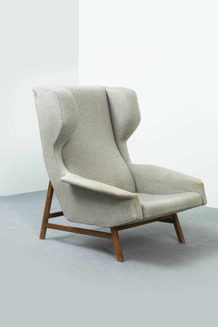 GIANFRANCO FRATTINI - Poltrona mod. 977