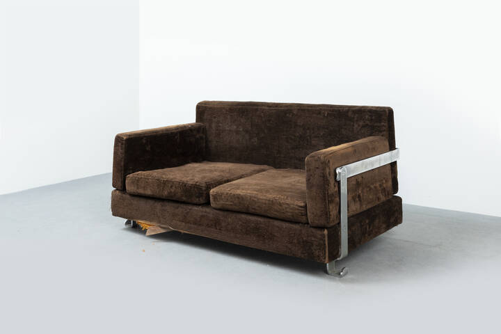 LUIGI CACCIA DOMINIONI - Divano mod. Fasce Cromate