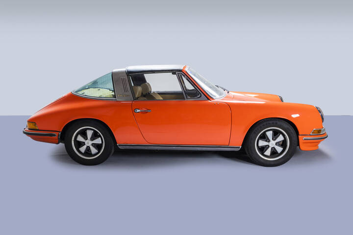 PORSCHE - 911 Targa 2.2 E - 1970