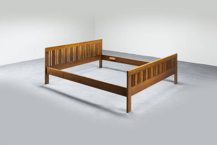 ETTORE SOTTSASS - Letto mod. Galassia