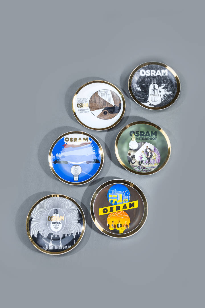 PIERO FORNASETTI - Sei piatti della serie Lampade d'epoca